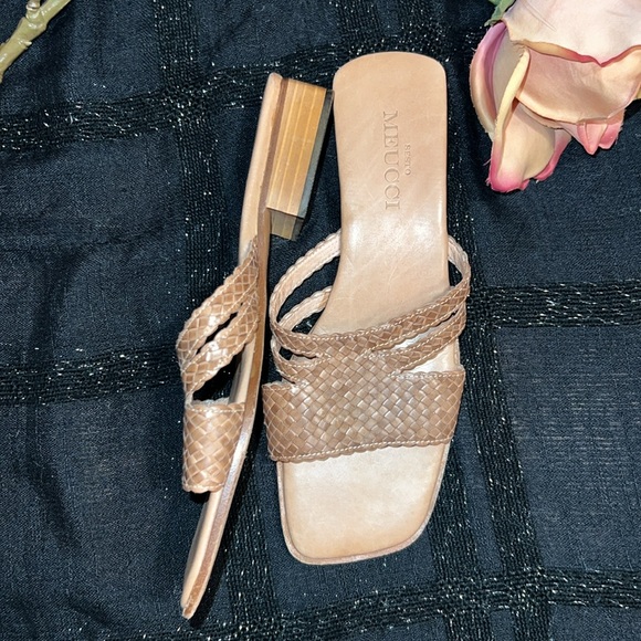 Sesto Meucci Tan 100% Italian Leather Size 8 Sandals - Picture 5 of 14